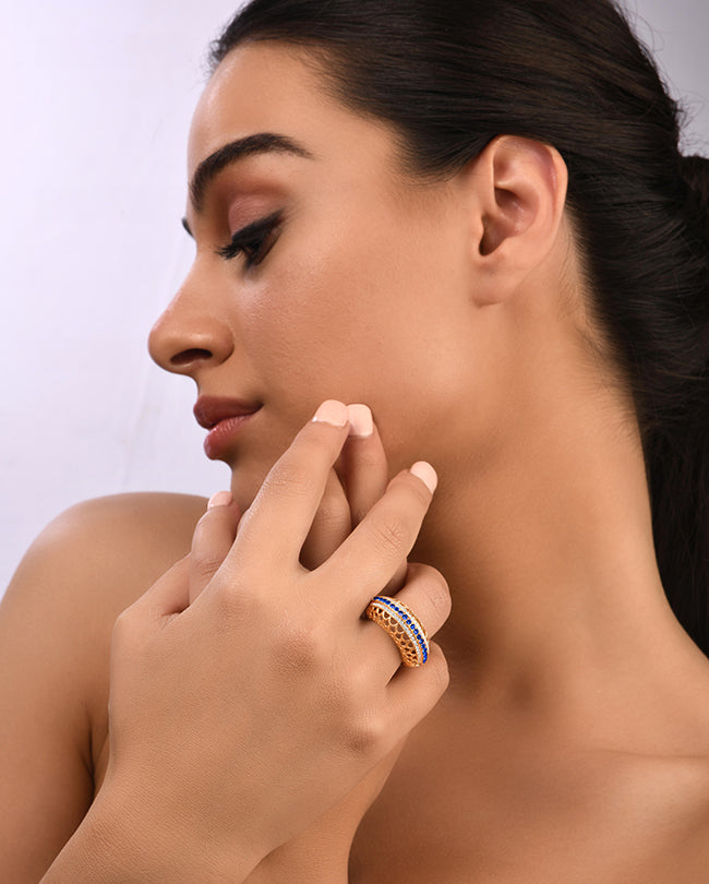 Diamond and Blue sapphire ring